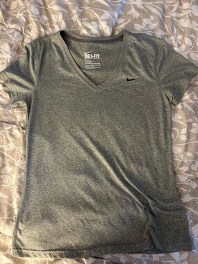 Nike Women's Dri-FIT V-Neck Tee in Heather Gray